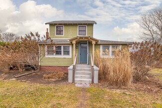Hampton Bays, NY Hospitality - 127 Inlet Rd W