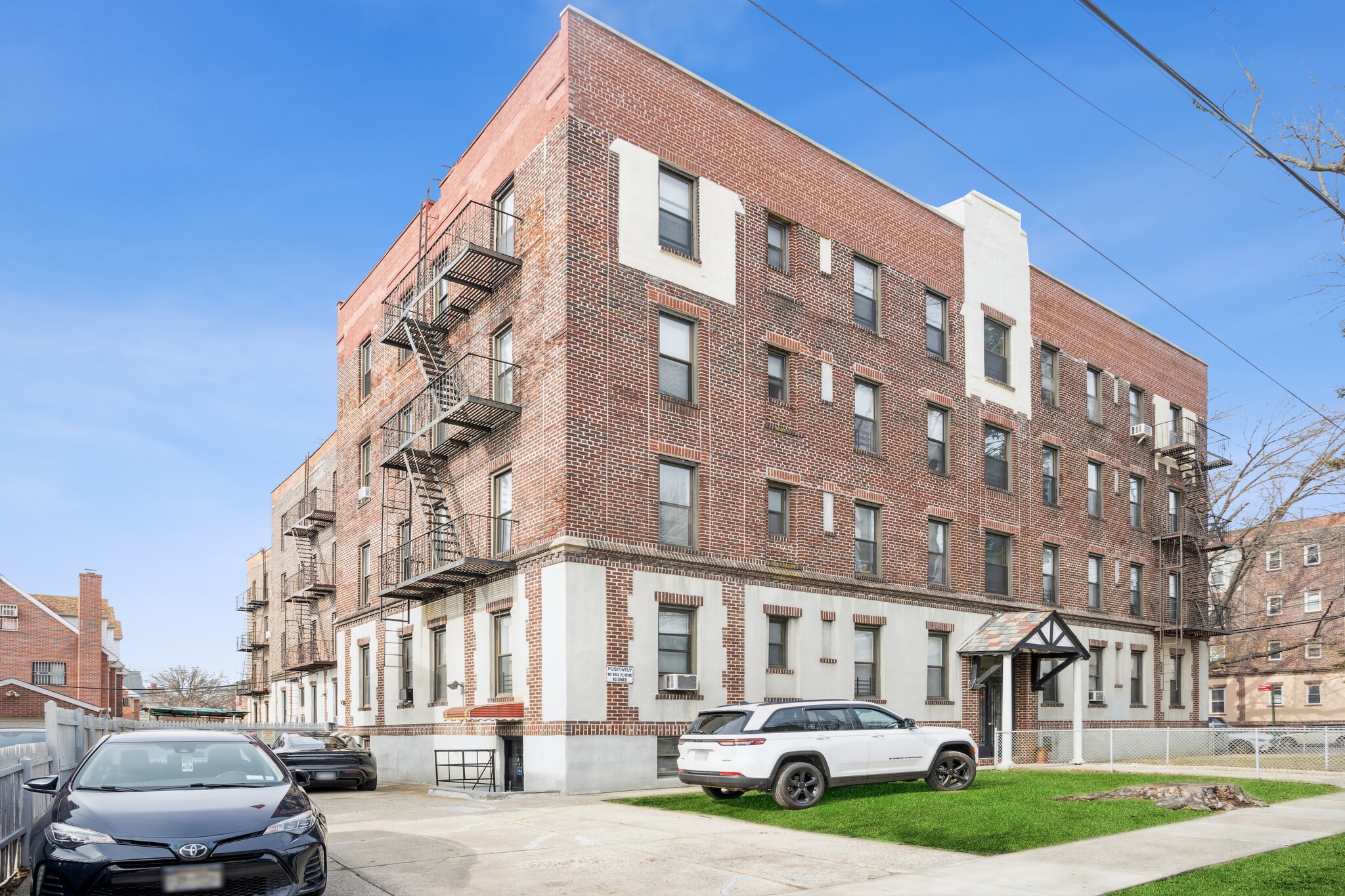 158-16 Sanford Ave, Flushing, NY for Sale