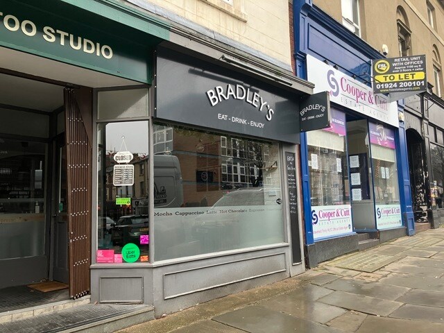 15A Wood St, Wakefield, WYK for Rent