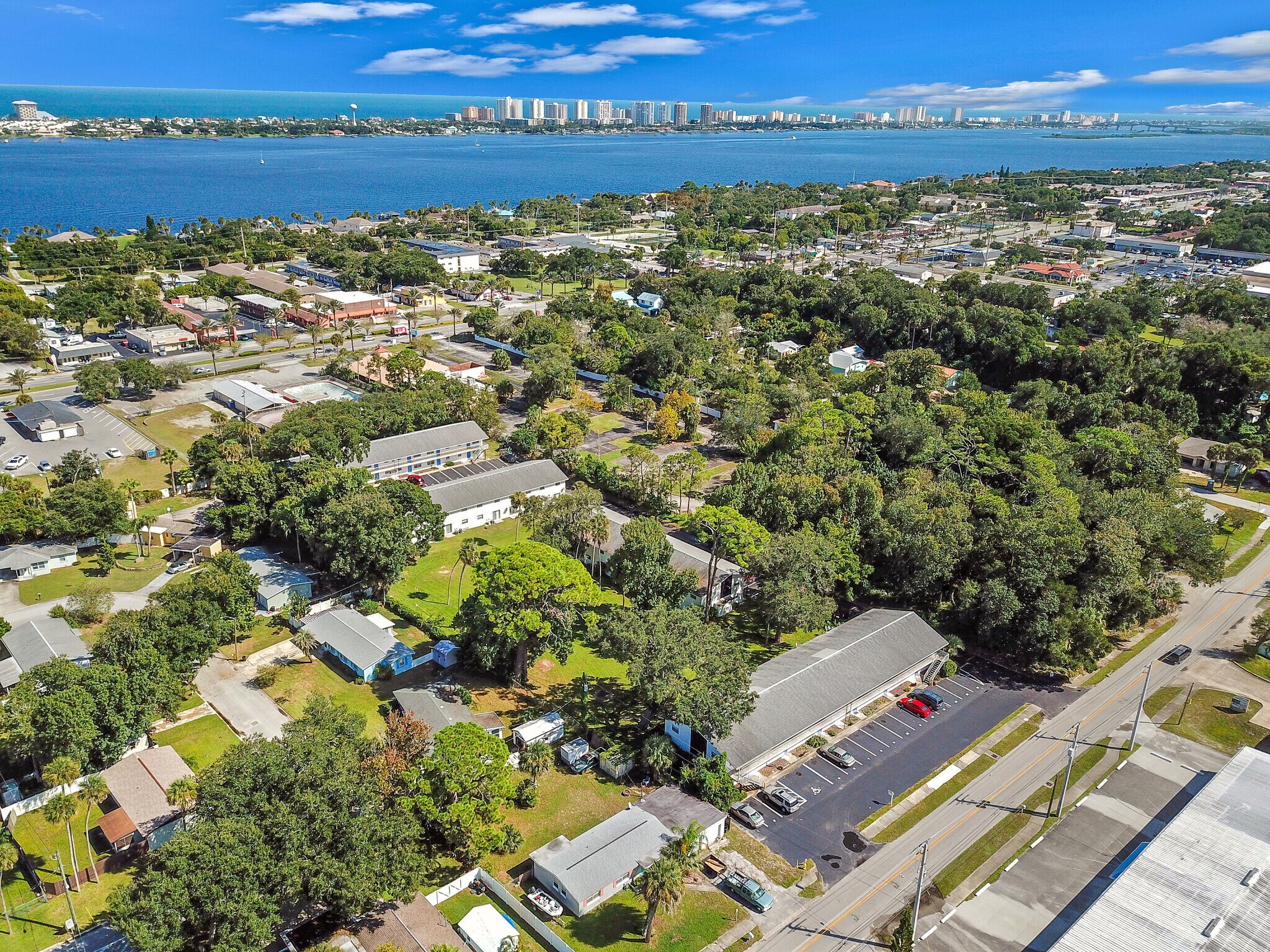 1835 S Segrave St, South Daytona, FL for Sale