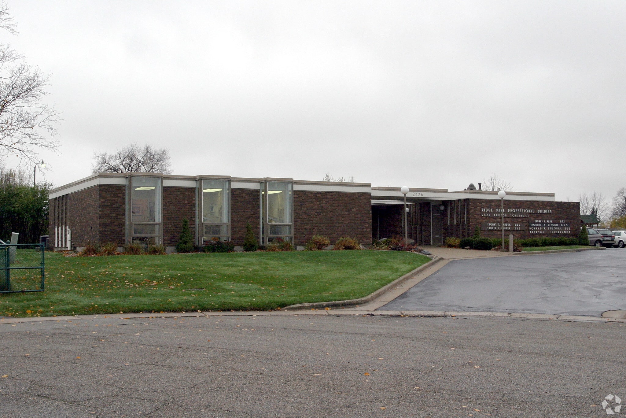 2426 SE Burton St, Grand Rapids, MI for Sale