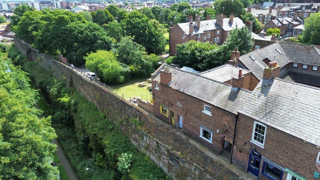 5 City Walls, Chester, CHS for Rent