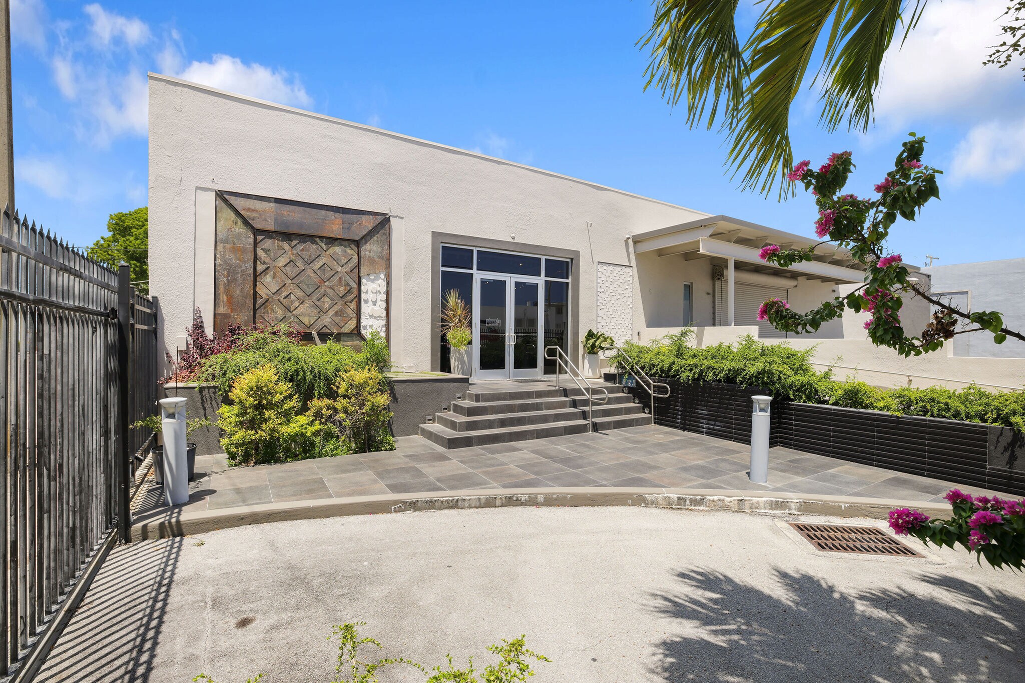 255-275 NE 59th St, Miami, FL for Rent