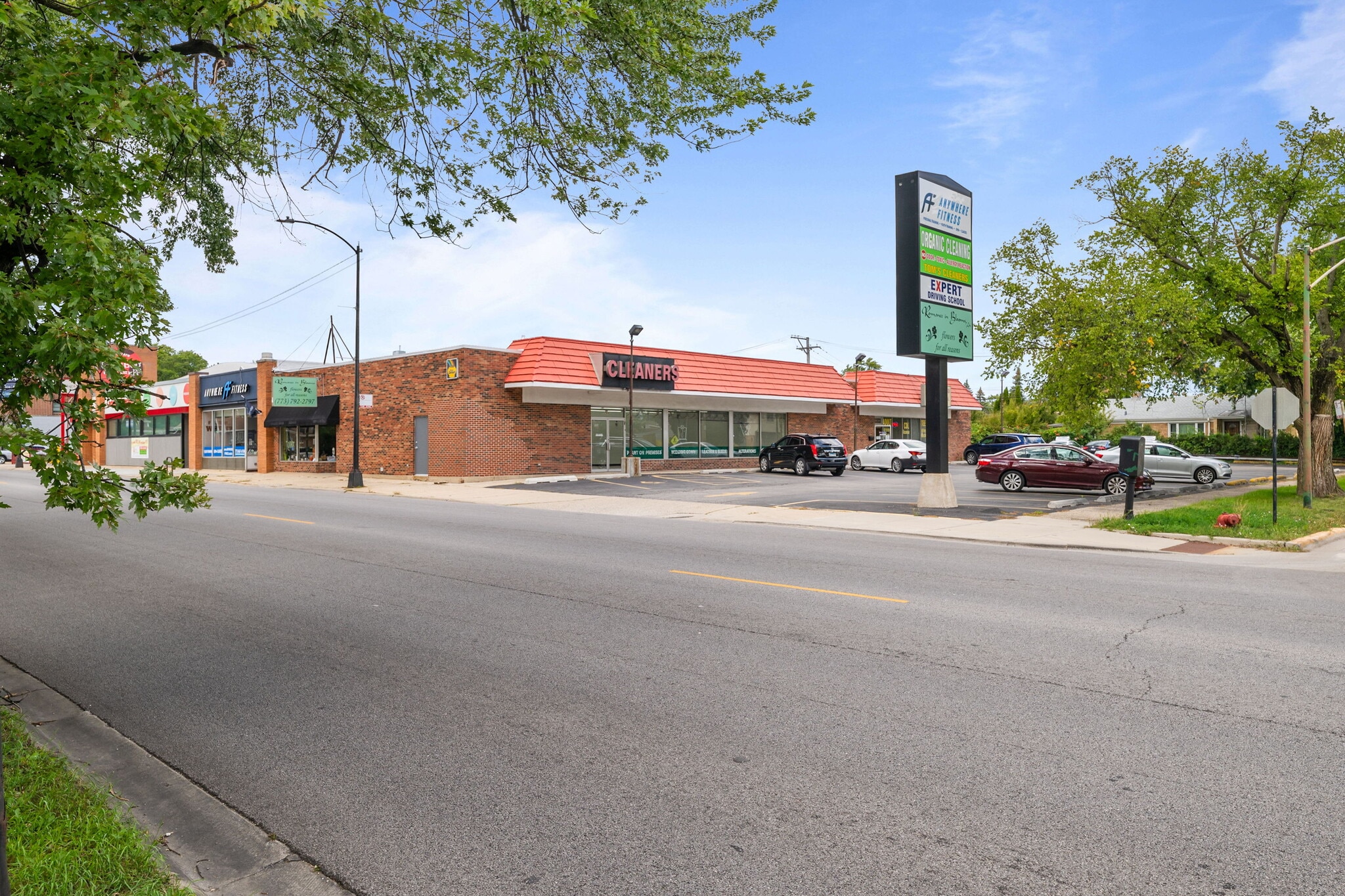 7642-7650 W Touhy Ave, Chicago, IL for Rent