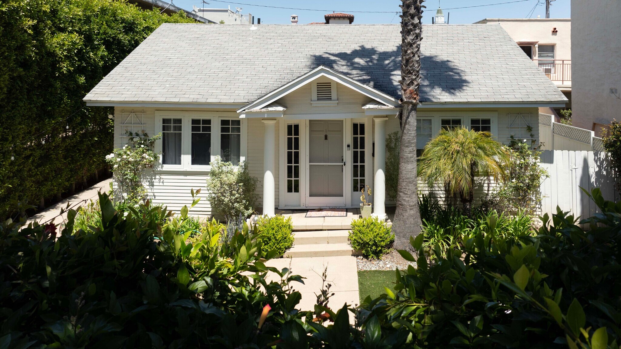 1047 9th St, Santa Monica, CA for Sale