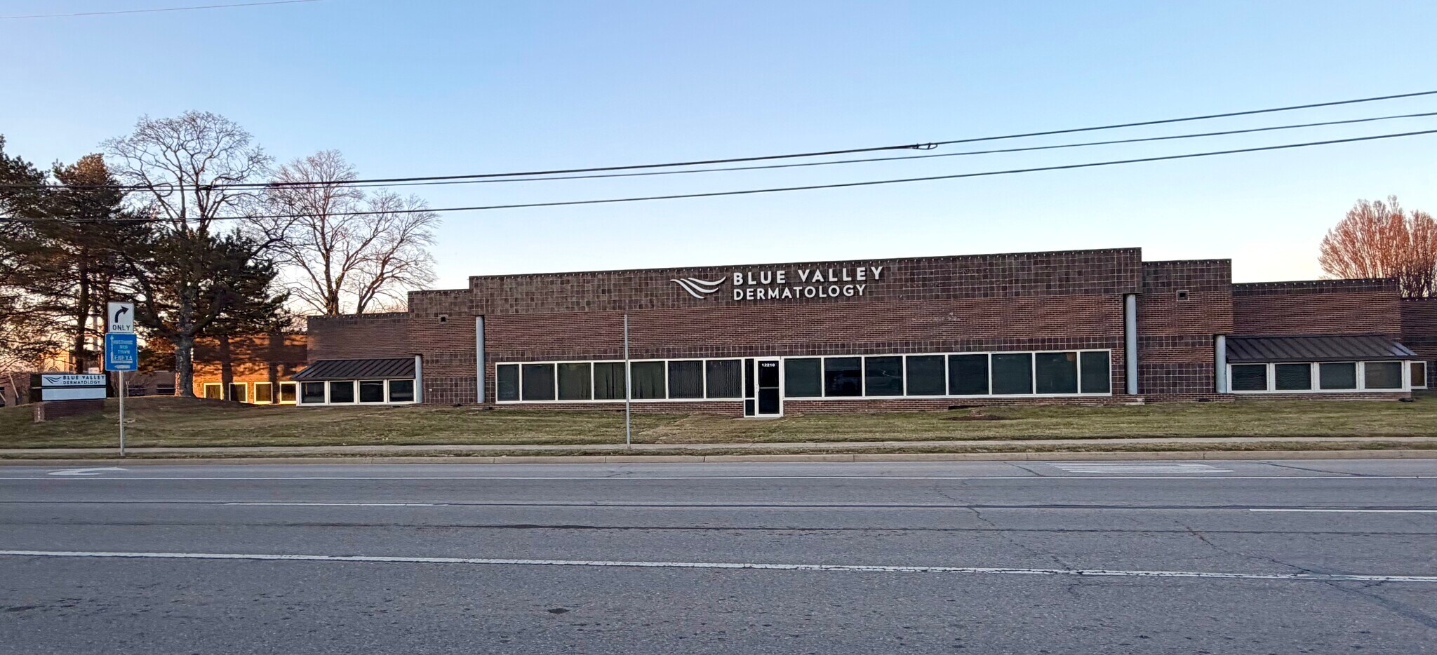 12208-12210 W 87th Street Pky, Lenexa, KS for Rent