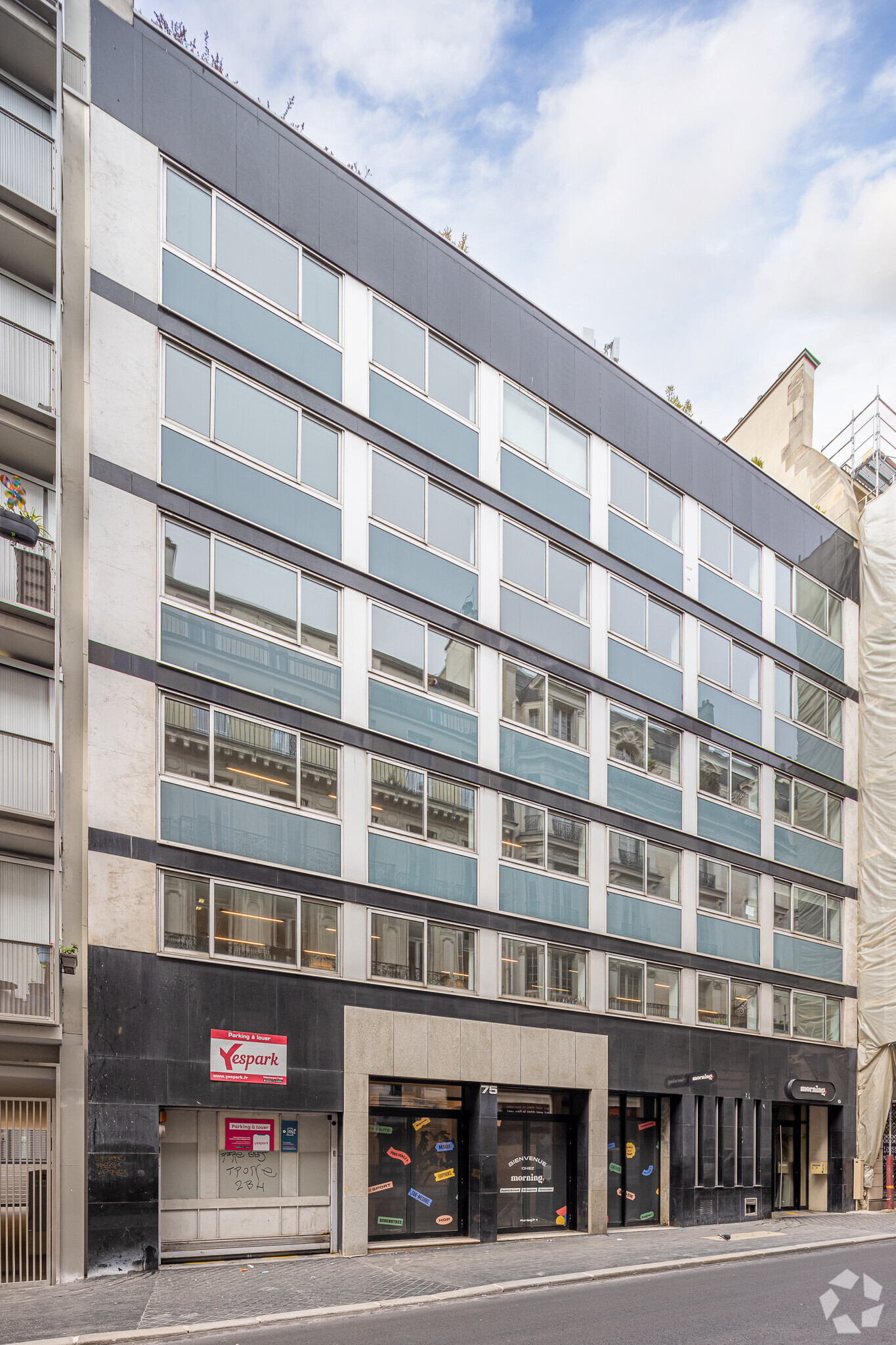 75 Rue D'Amsterdam, Paris, PAR for Rent