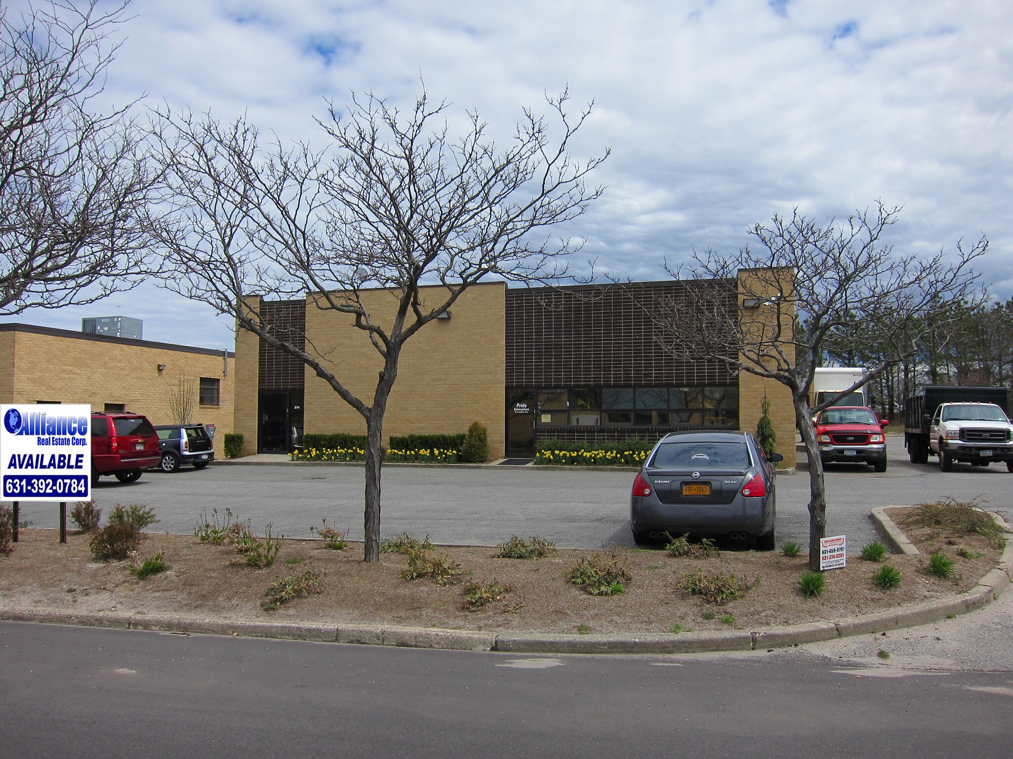 371 Central Ave Bohemia, NY 11716 Industrial Property for Sale on