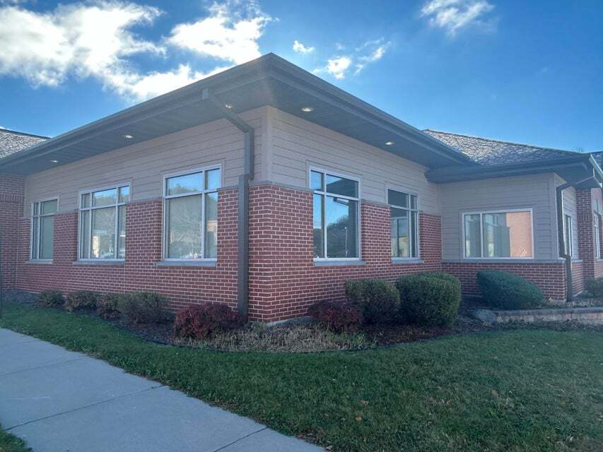 165 W Haseltine St, Richland Center, WI for Rent