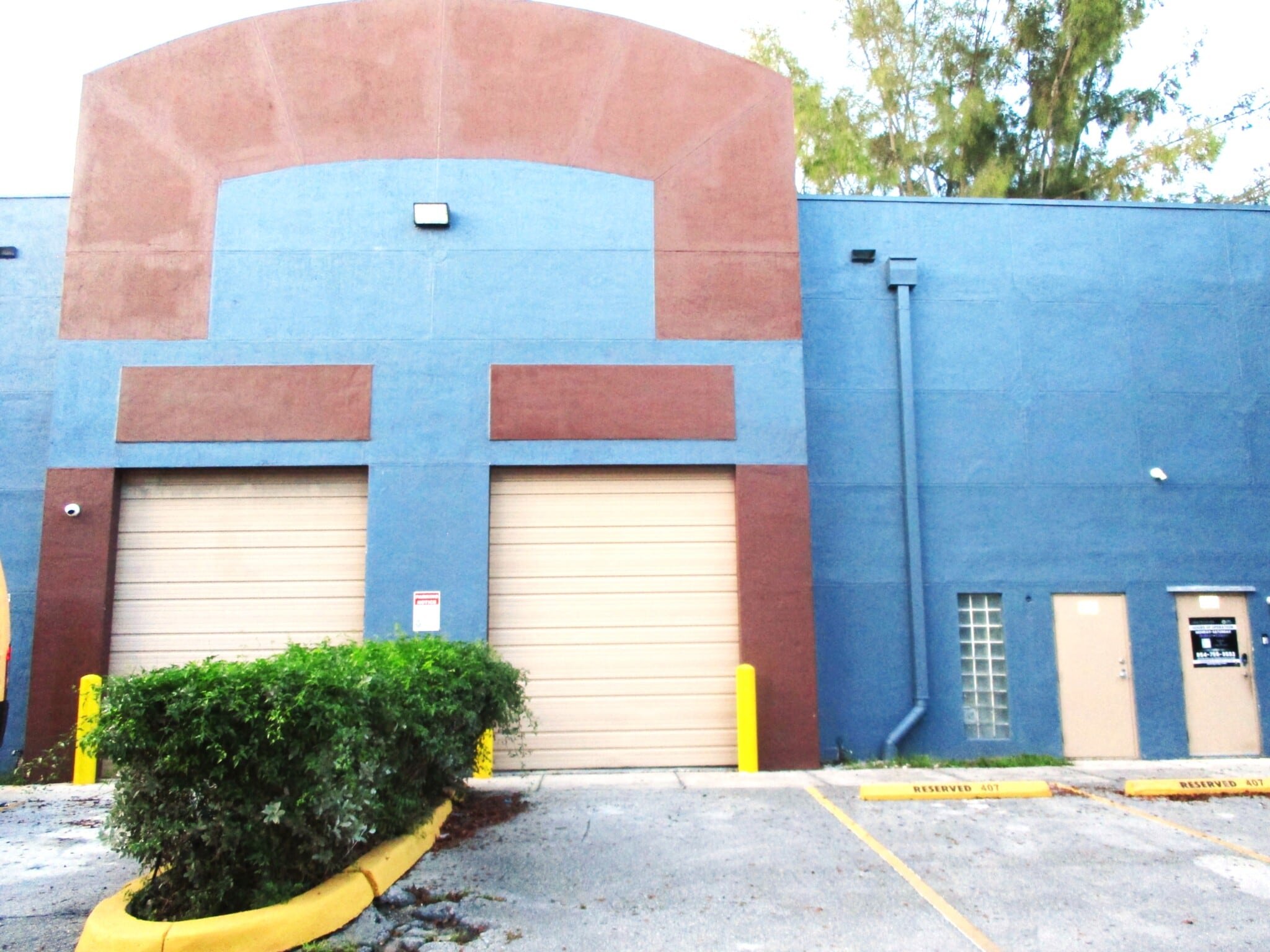 20200 NW 2nd Ave, Miami, FL for Sale