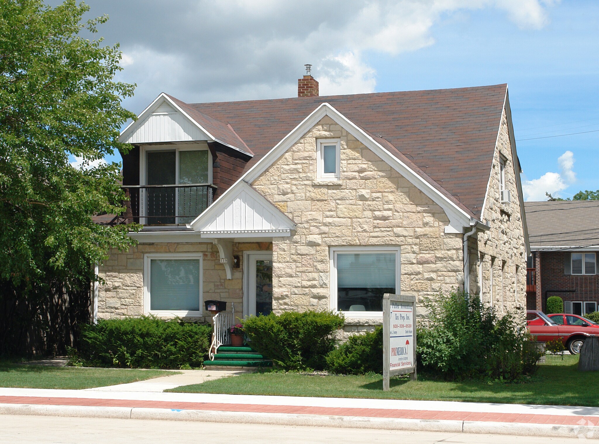 119 S Wisconsin St, De Pere, WI for Rent