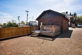 Nashville, TN Flex - 820B Woodland Street