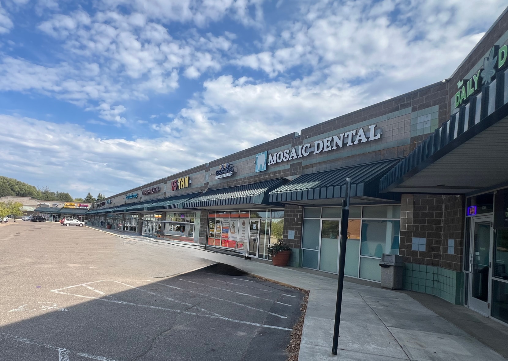 14050 Pilot Knob Rd, Apple Valley, MN for Rent