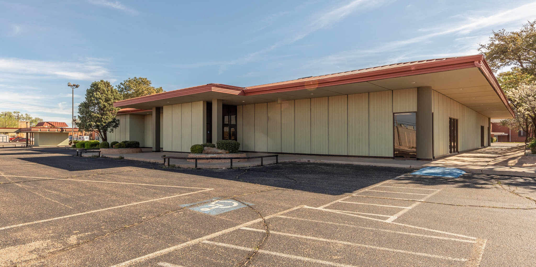800 8th St Levelland, TX 79336 Office Property for Sale on