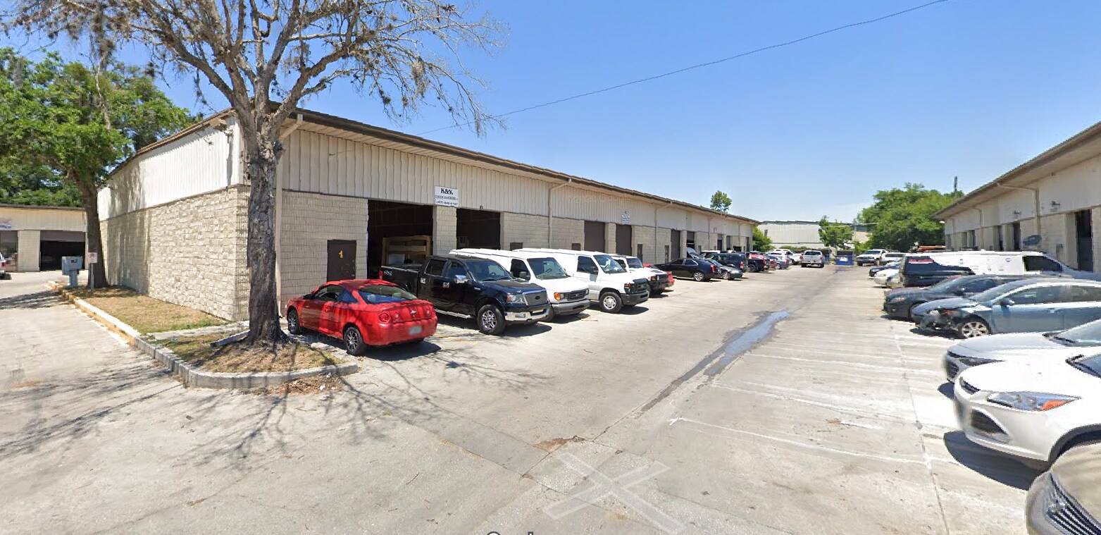 2754 Michigan Ave Kissimmee, FL 34744 Flex Property for Lease on