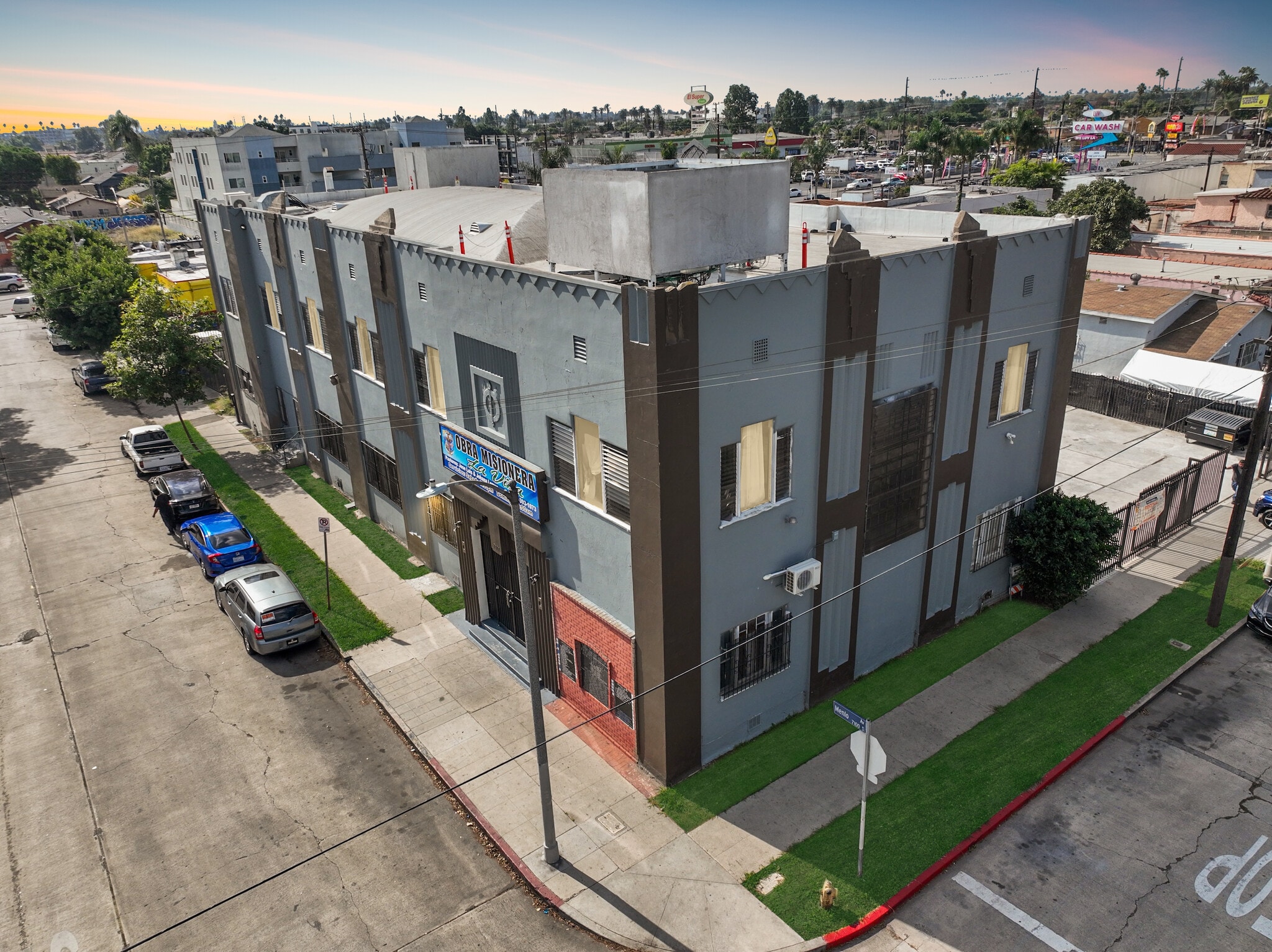 7101 Menlo Ave, Los Angeles, CA for Sale