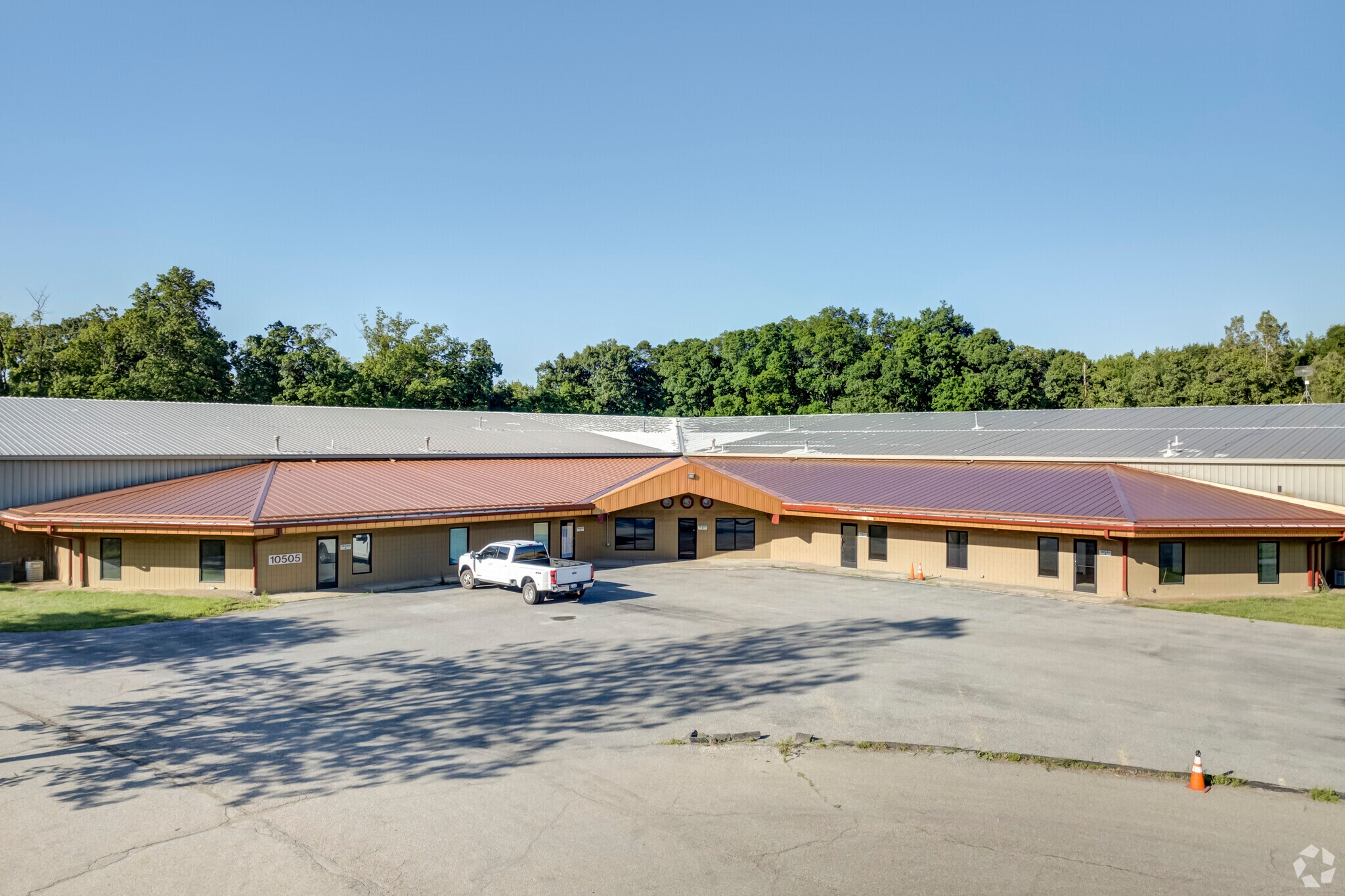 10505 Plaza Dr, Whitmore Lake, MI for Rent
