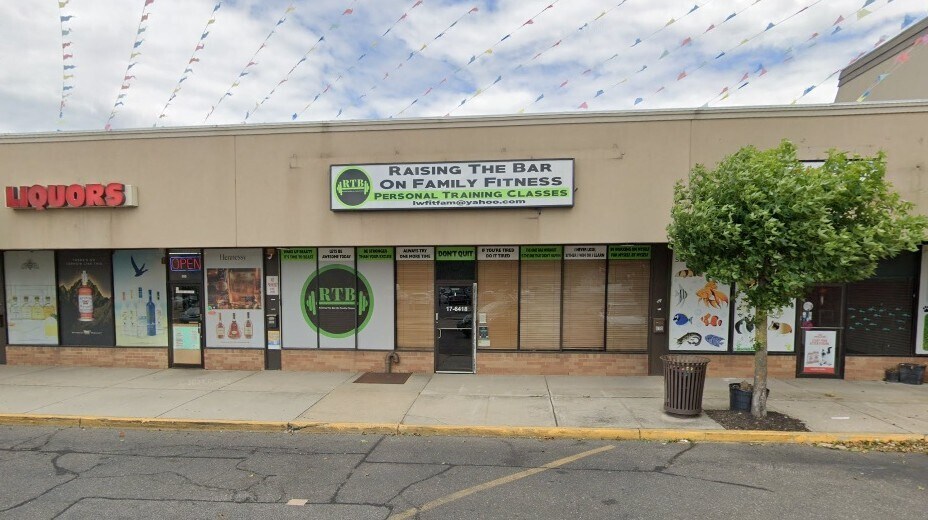 856-994 Middle Country Rd, Middle Island, NY for Rent