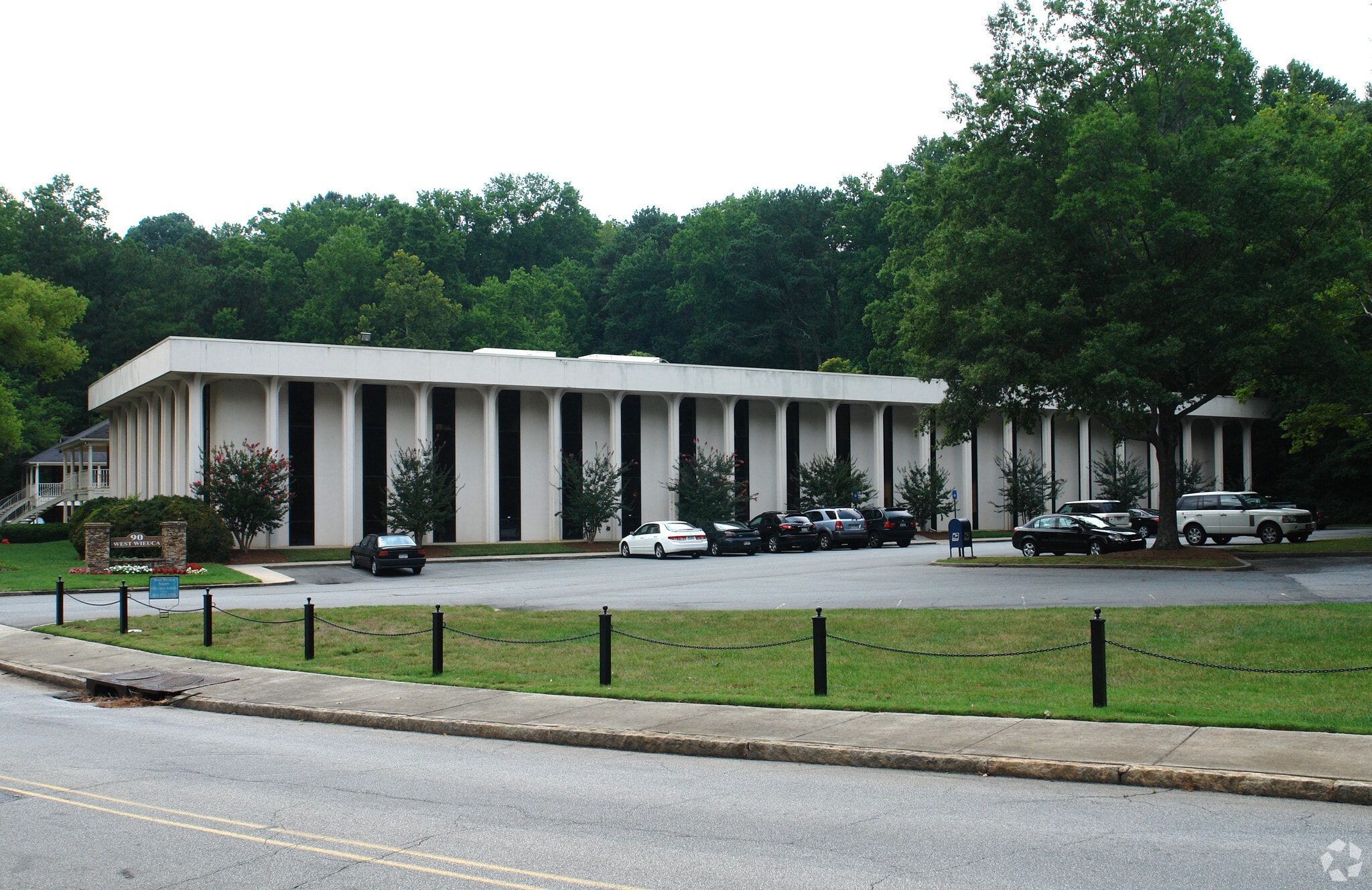 90 W Wieuca Rd NE, Atlanta, GA for Sale