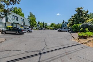 Central Point, OR Apartments - 349 W Pine St