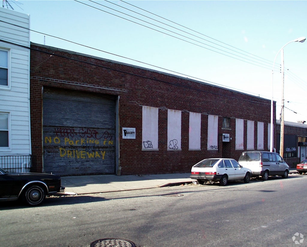 58-94 54th St, Maspeth, NY for Rent
