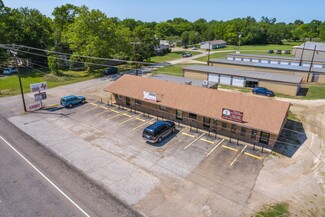 Edgewood, TX Storefront Retail/Office - 701 E Pine St