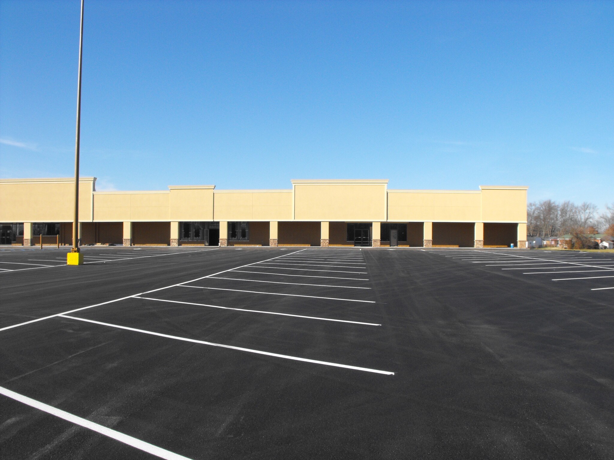 1103-1109 Market St, Charlestown, IN for Rent