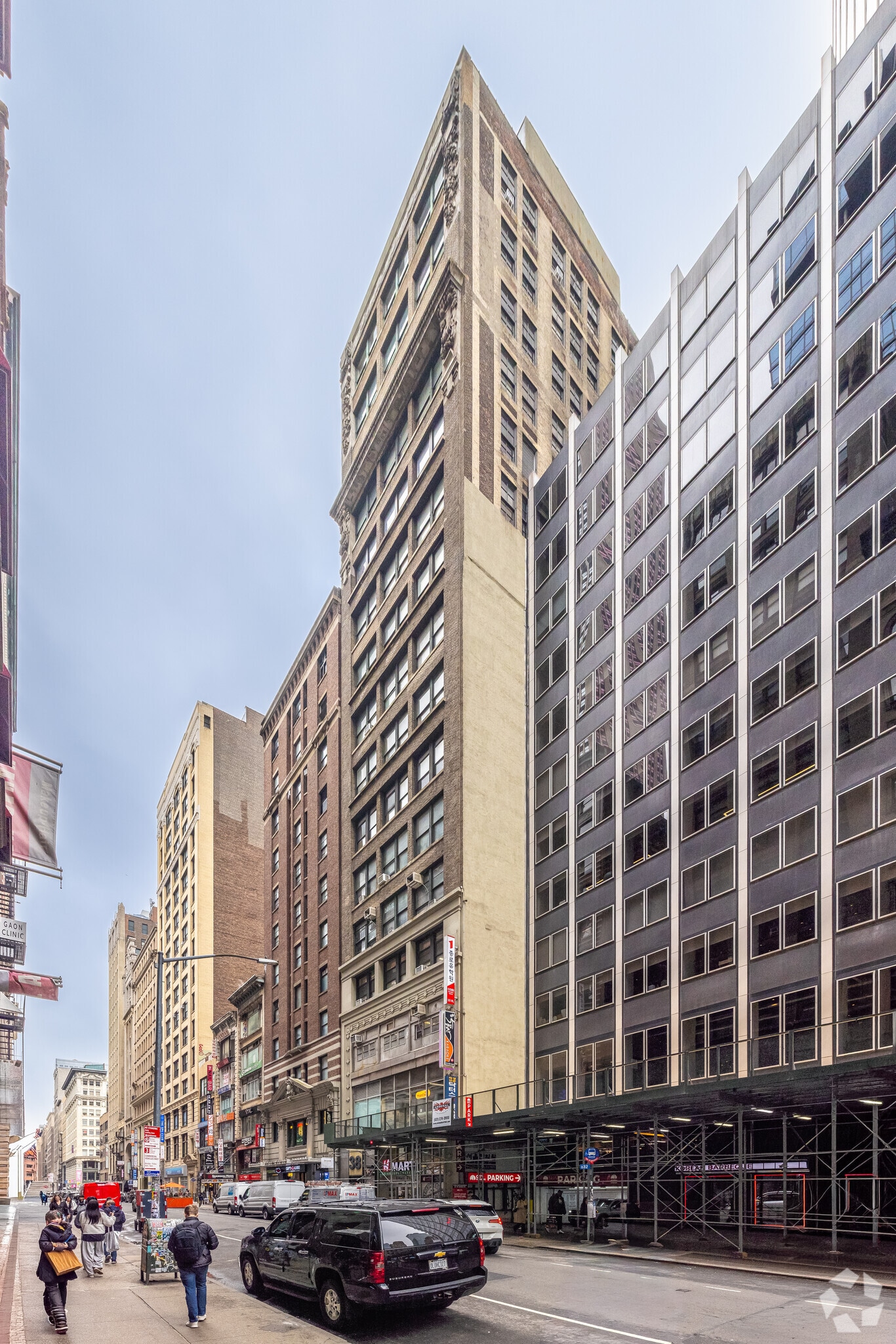 39-41 W 31st St, New York, NY for Rent