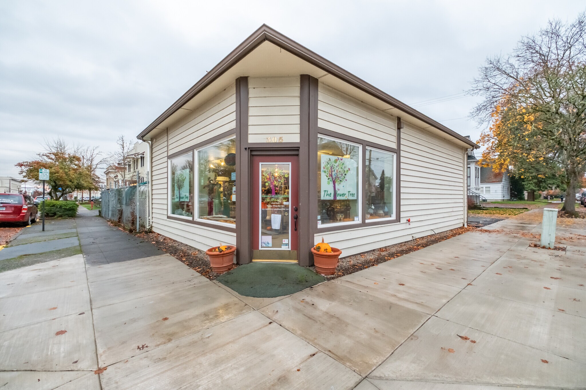 305 Washington St SW, Albany, OR for Sale