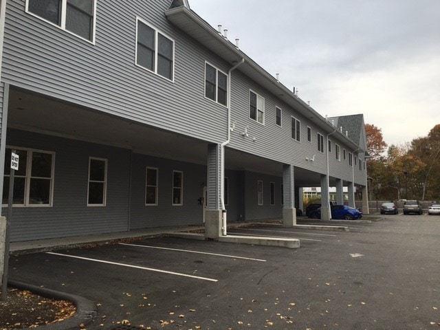 408 Whiting Ave, Dedham, MA for Rent