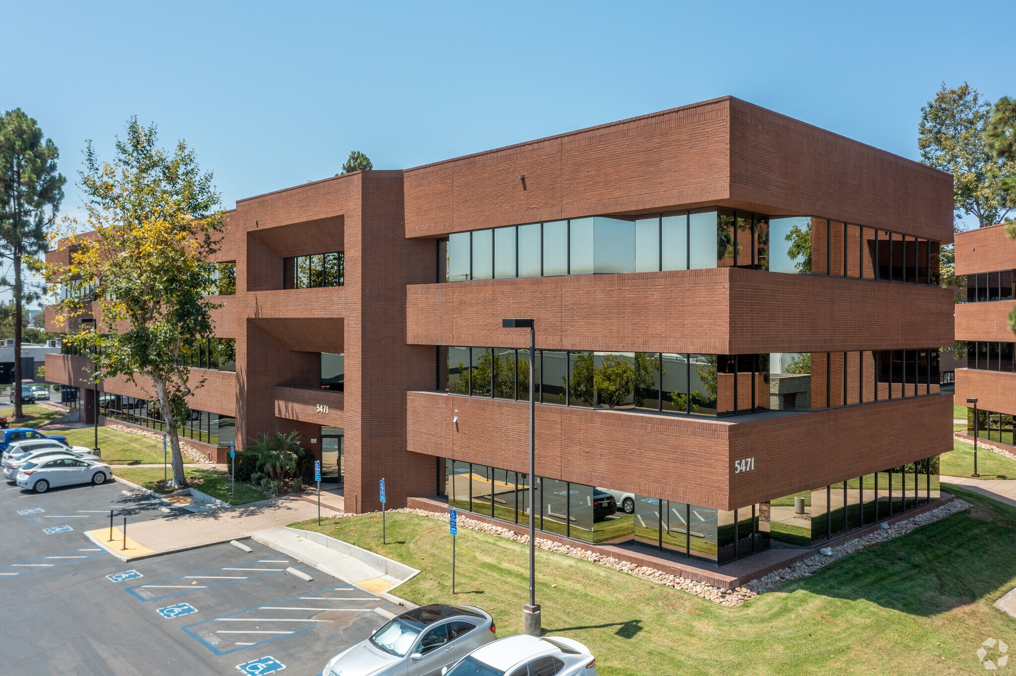 5471 Kearny Villa Rd, San Diego, CA for Rent