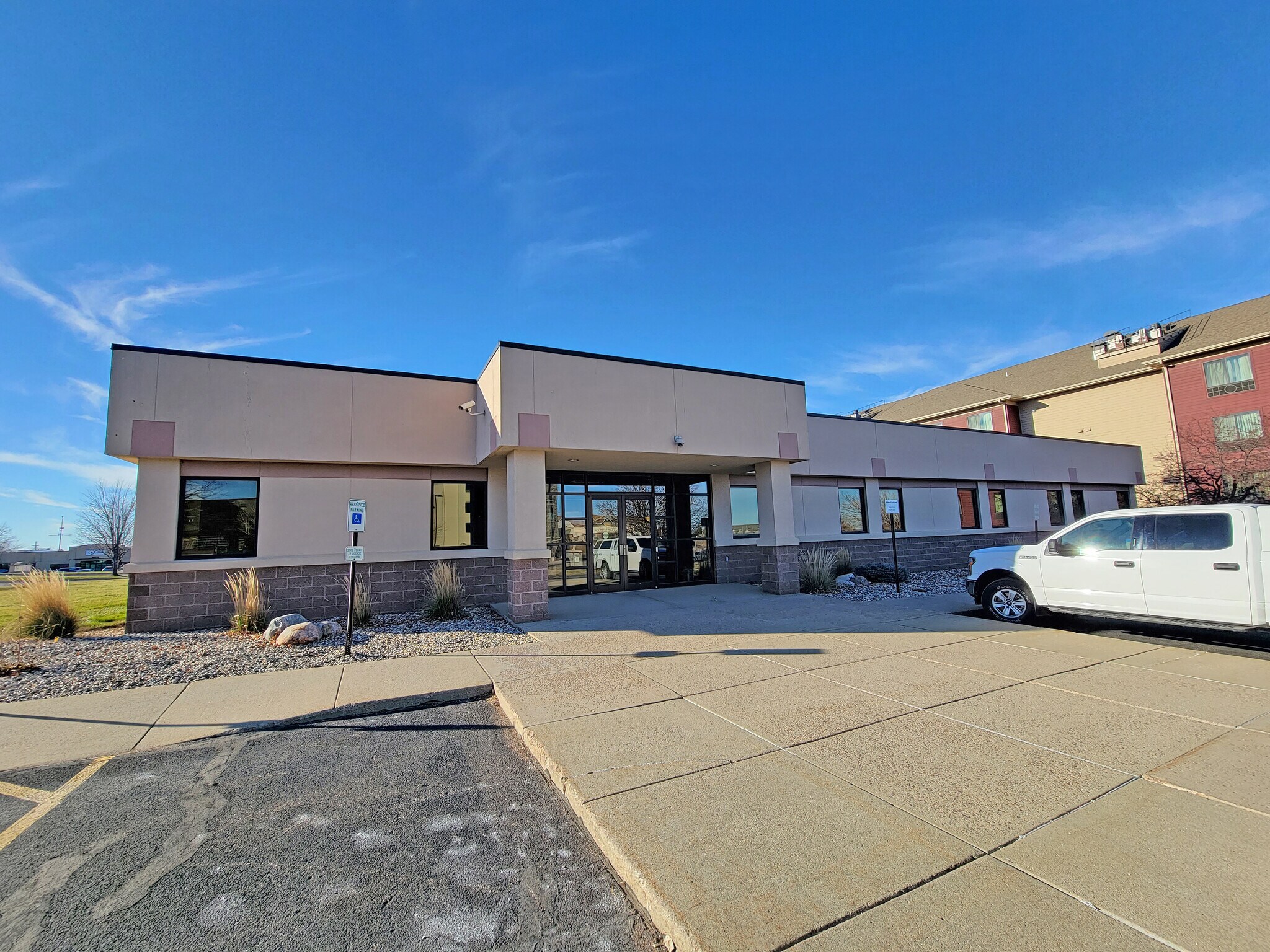 5929 S Mogen Ave, Sioux Falls, SD for Rent