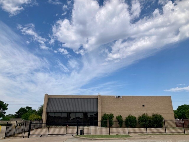 3749 N Josey Ln, Carrollton, TX for Sale