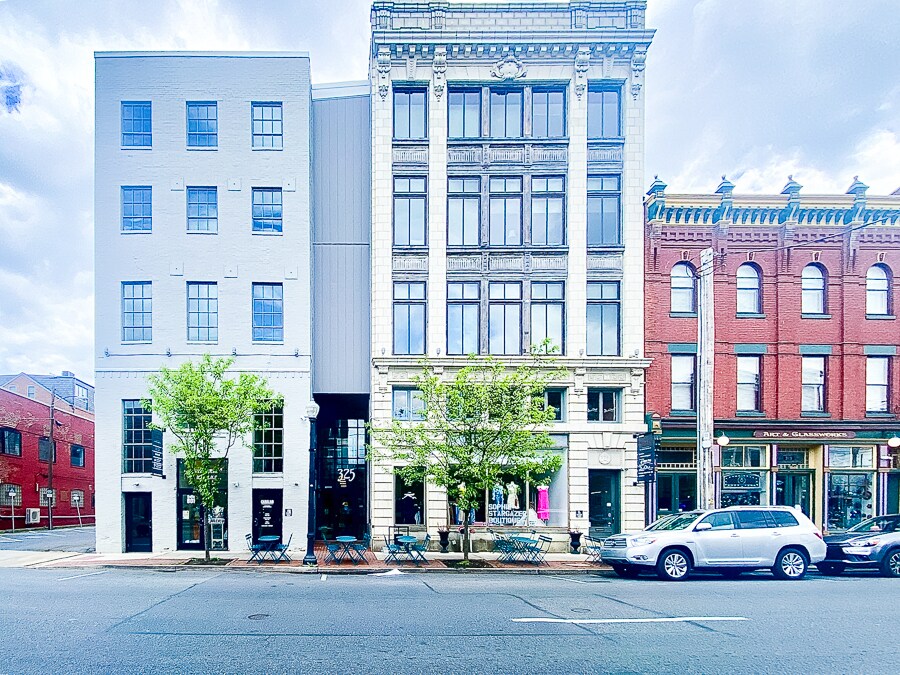 325 N Queen St, Lancaster, PA for Rent