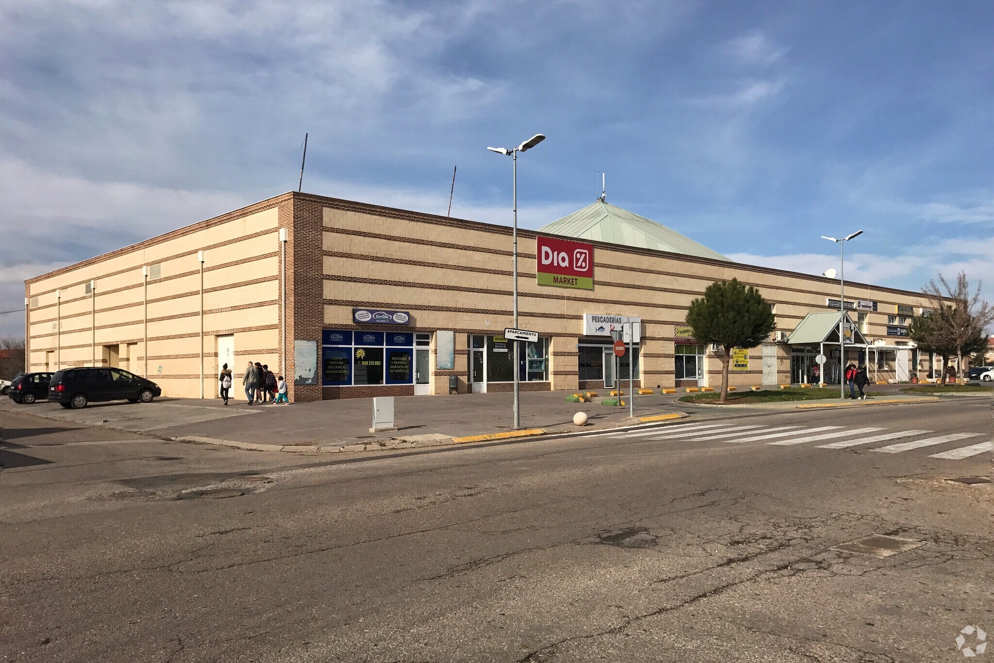 2 Avenida Pico Ocejón, Villanueva de la Torre, GUA for Sale