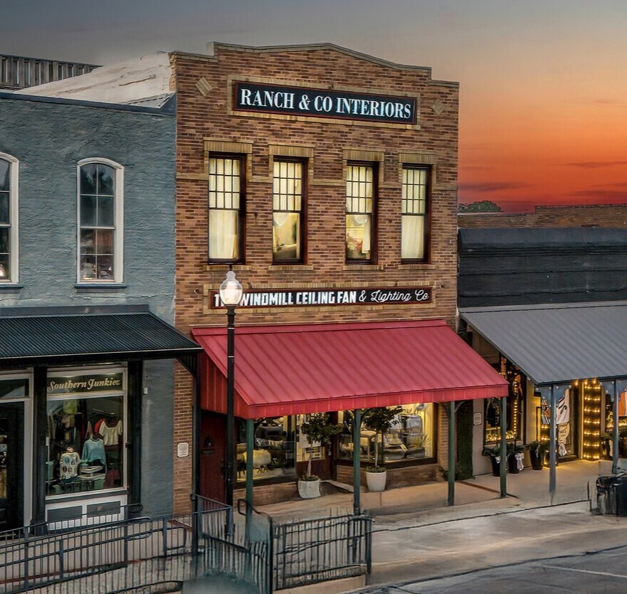 106 W Main St, Pilot Point, TX for Sale