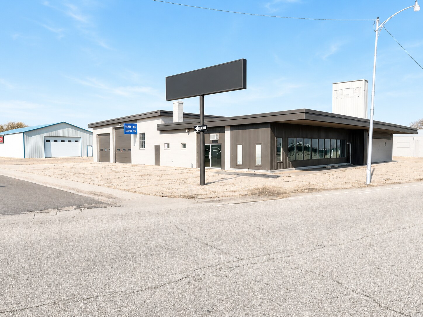 622 W 1st St, Julesburg, CO for Sale