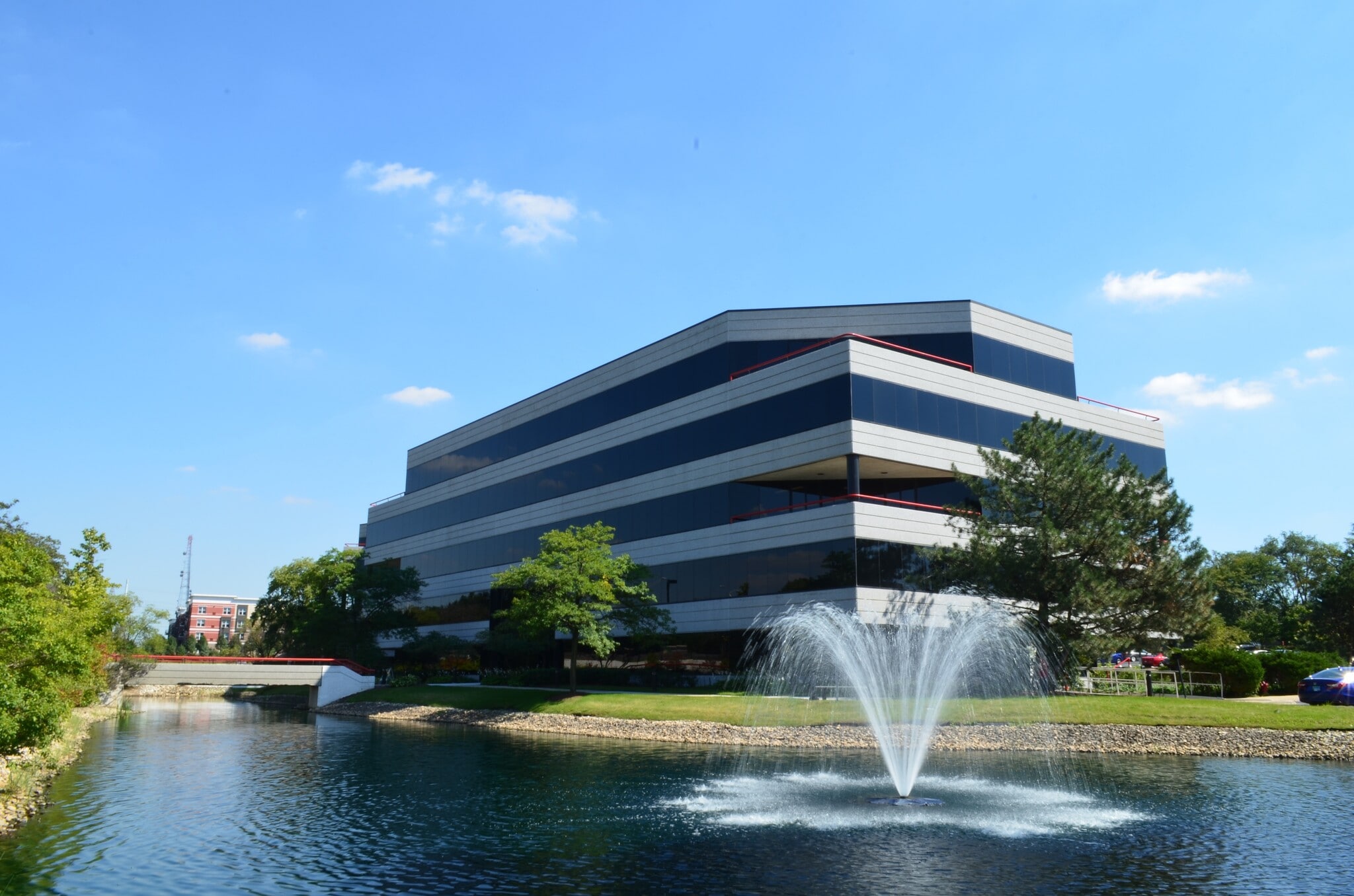 550-650 Warrenville Rd, Lisle, IL for Rent