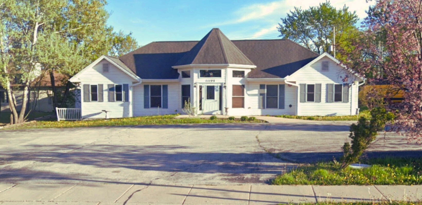 11125 W Layton Ave, Greenfield, WI for Rent