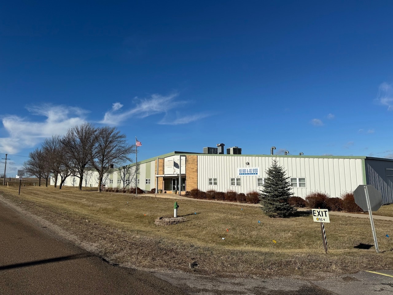 1930 W 1st St, Blue Earth, MN for Sale