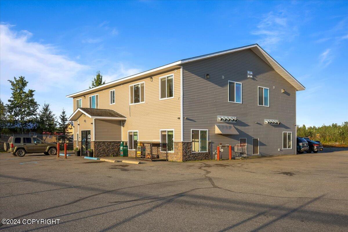 3462 Big Lake Rd, Wasilla, AK for Sale