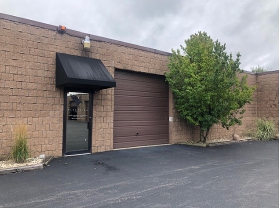 22073 N Pepper Rd, Lake Barrington, IL for Rent