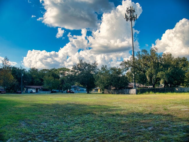 208 E 28th St, Sanford, FL for Sale