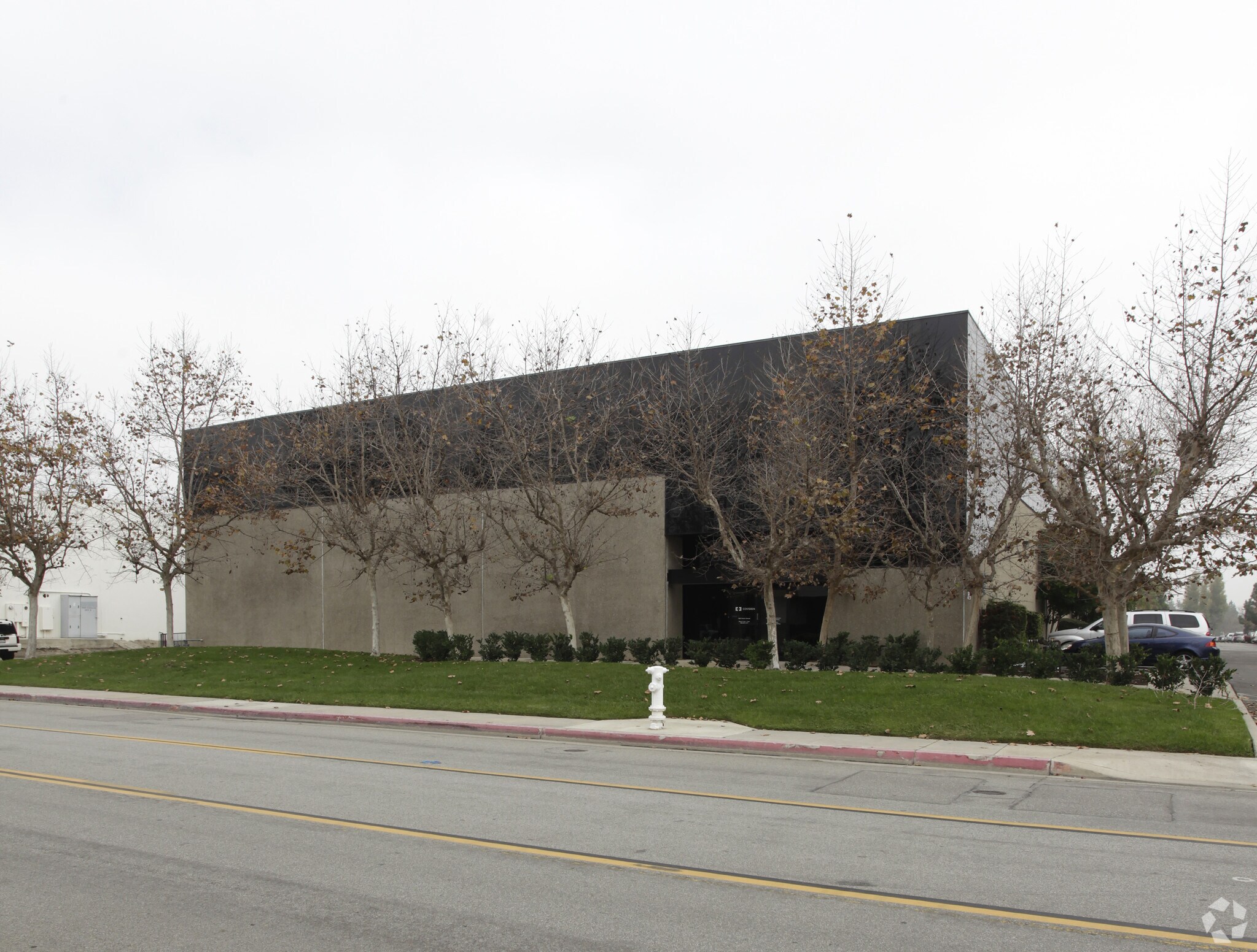 1690 Scenic Ave Costa Mesa, CA 92626 Industrial Property for Lease on