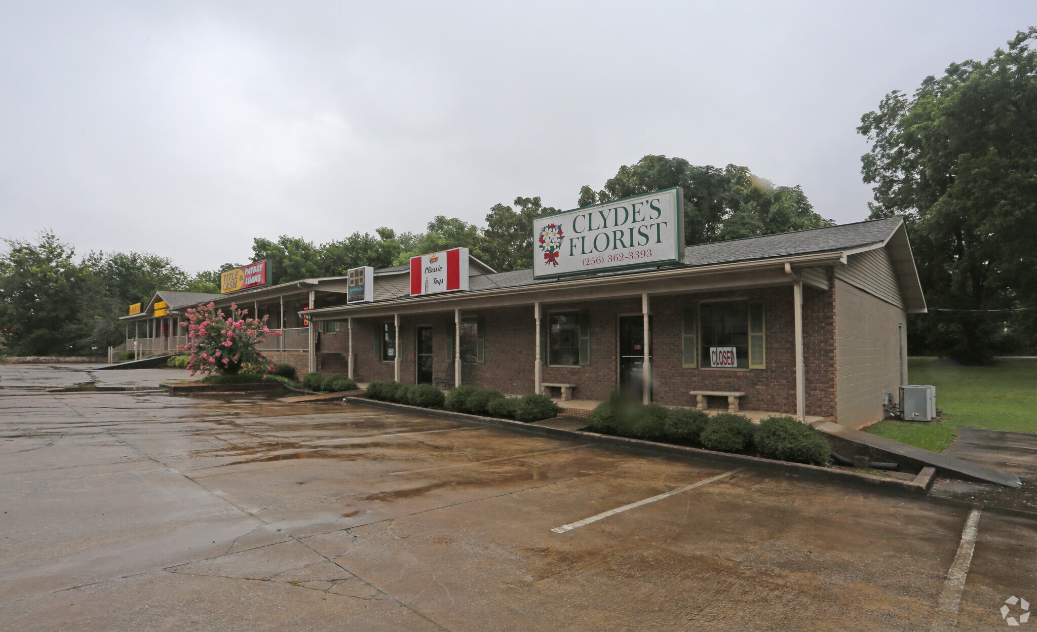 511 Battle St E, Talladega, AL for Rent