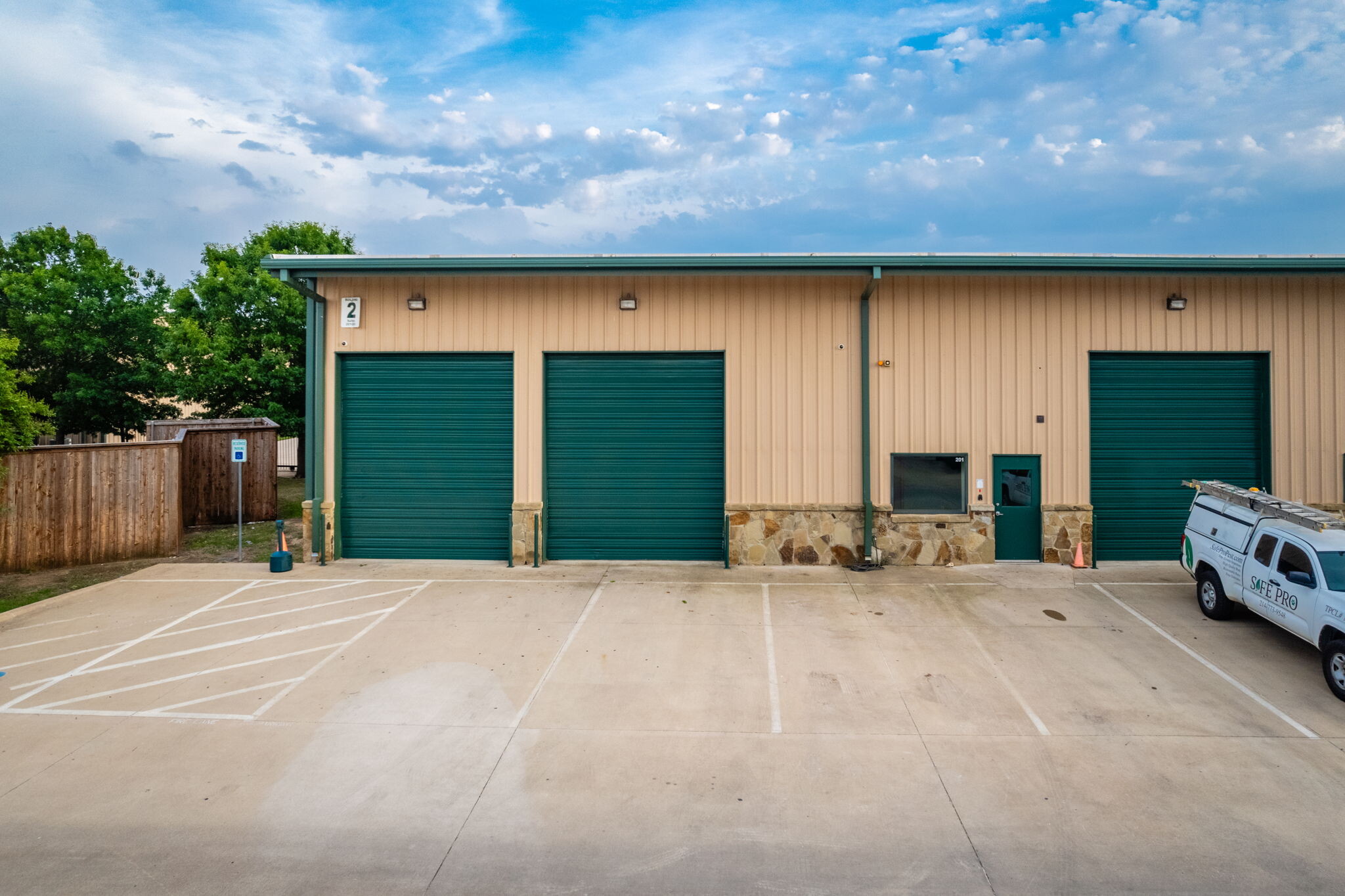 122 Rose Ln, Frisco, TX for Sale