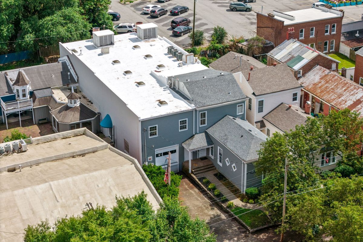 1320 E Washington St, Louisville, KY for Sale