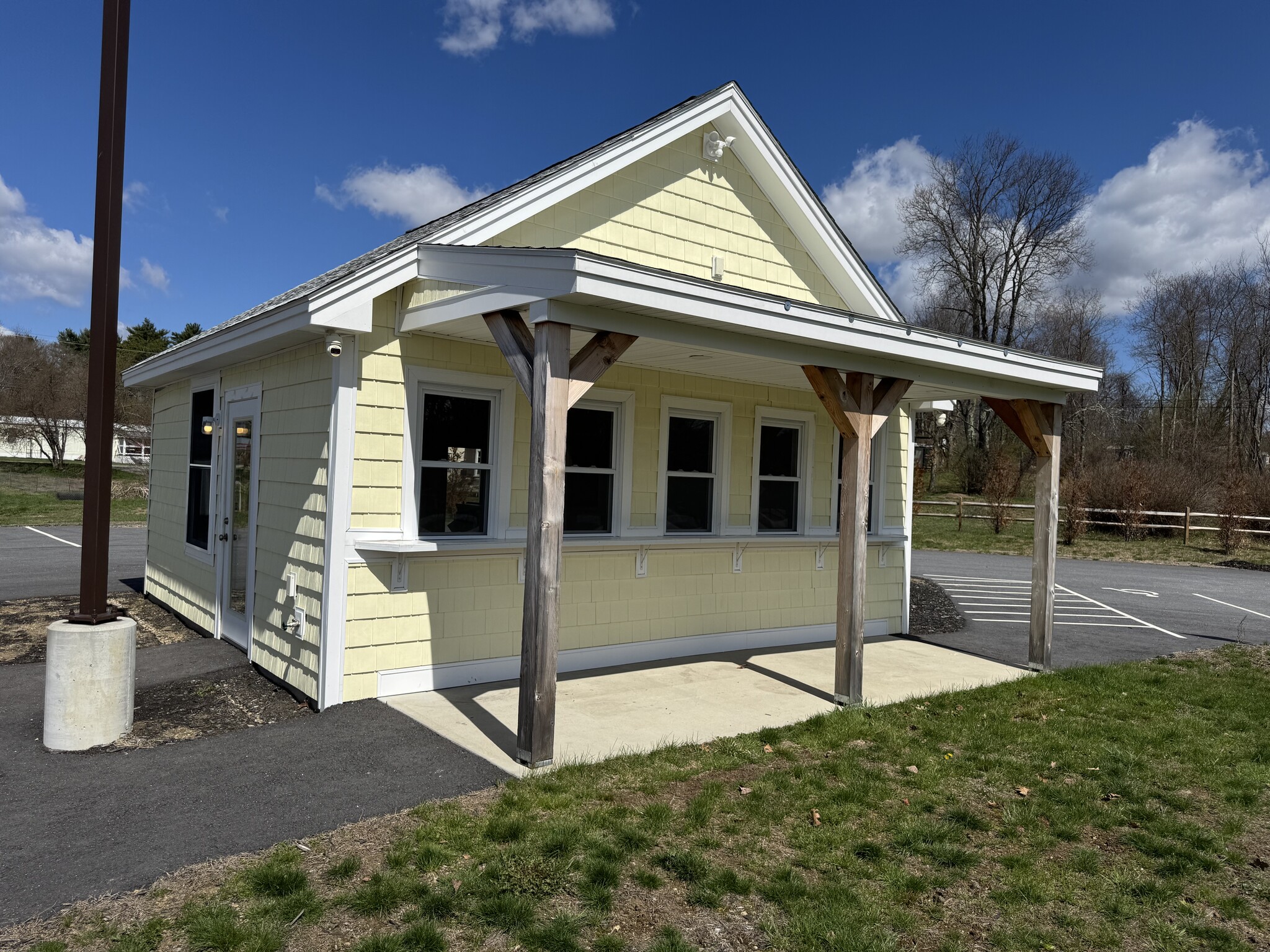 36 Windymere Dr, Epsom, NH for Rent