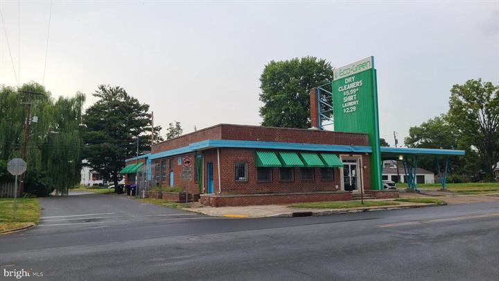 3114 Hoffman St, Harrisburg, PA for Sale
