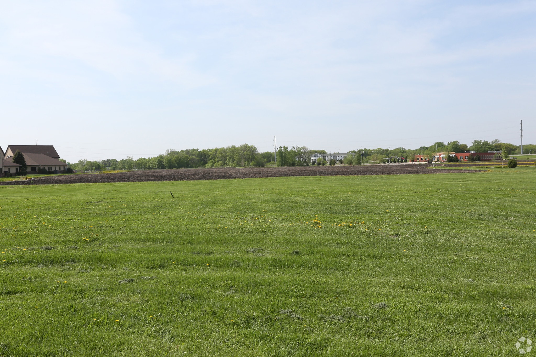 1600 N Victory Dr, Mankato, MN for Sale